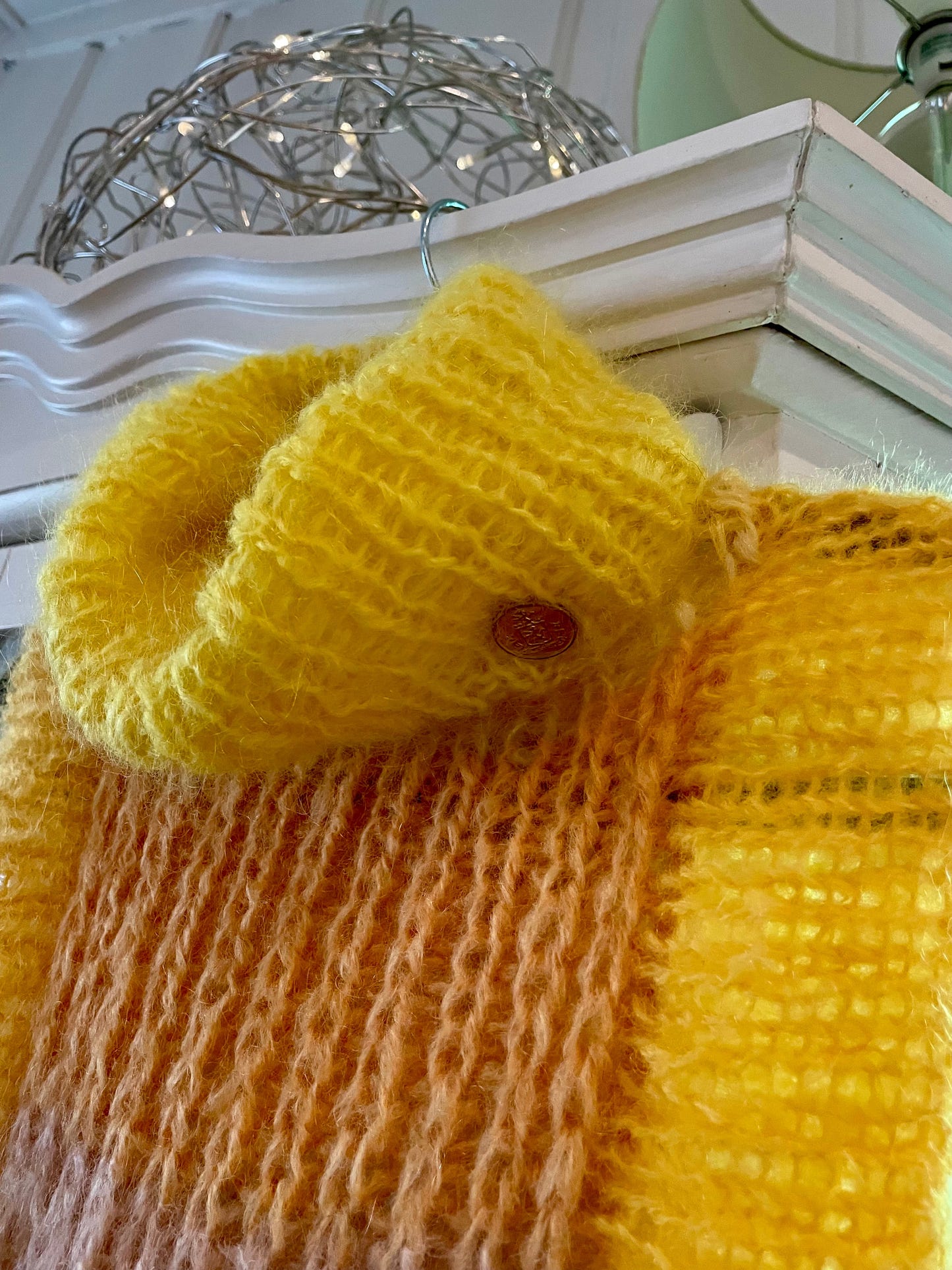Bloom Summer – The Top, håndstrikket sommertopp i luftig mohair fra CosyMonday