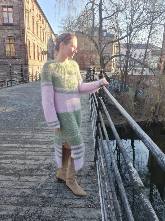 My Cosy Winter Dress | Strikkeoppskrift på lang mohairkjole