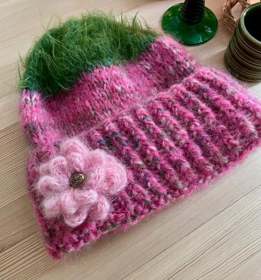 Bloom – The Beanie
