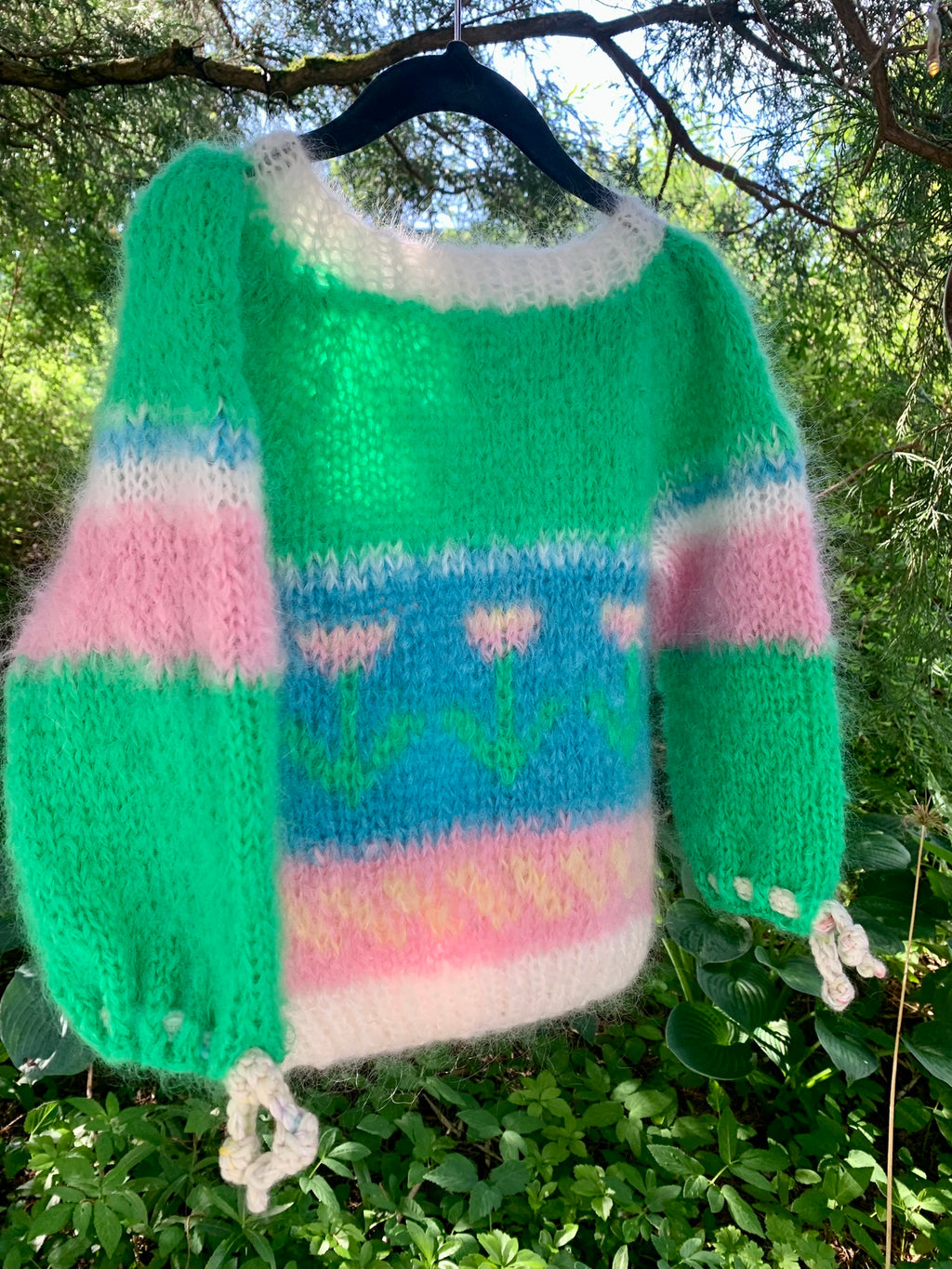 Flower Jr. – The Sweater