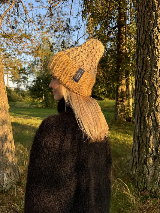 Golden Champagne - The Beanie