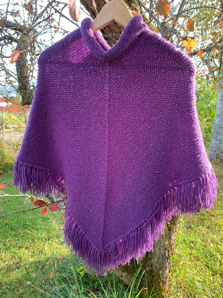 Lilly – The Poncho