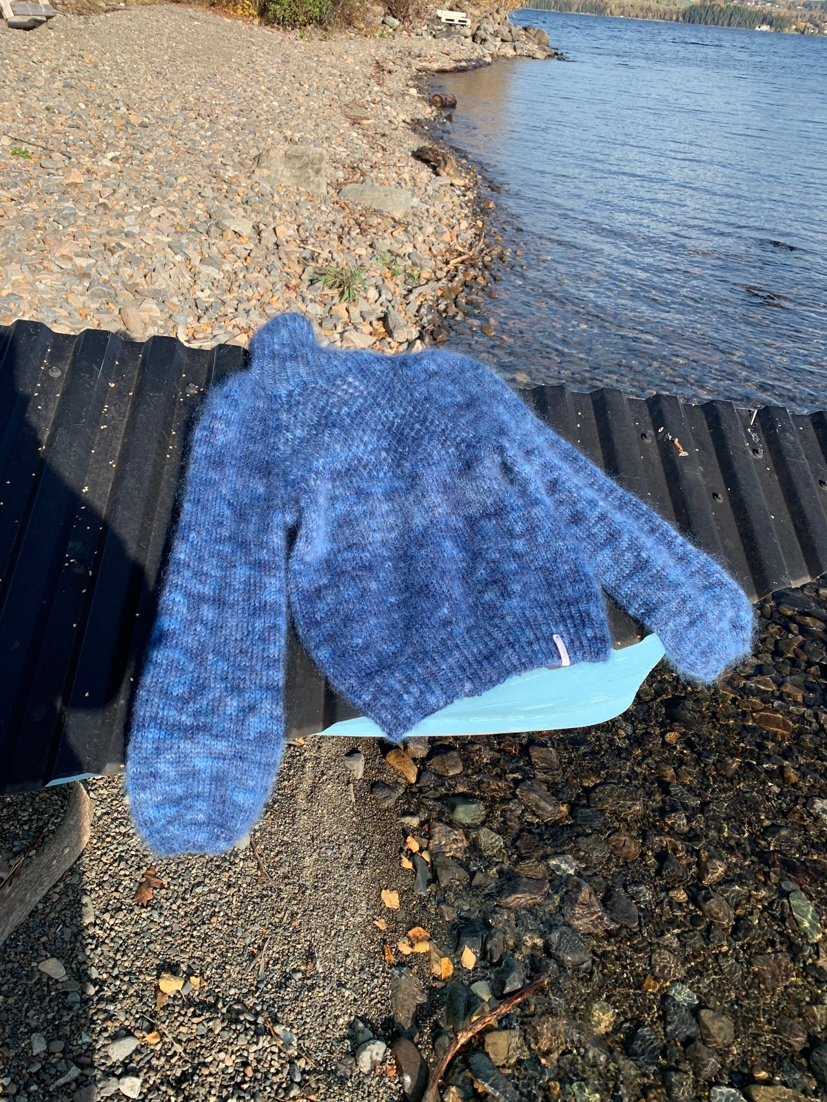 Pink Sky · Arctic Blue Edition – The Sweater