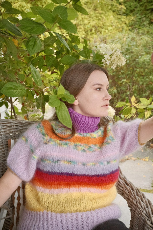 Violet Hill – The Short Sweater