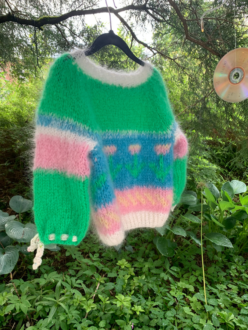 Flower Jr. – The Sweater