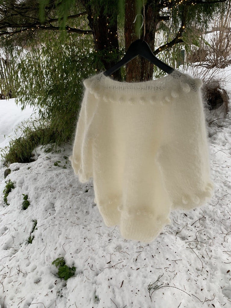 Winterlovers, Pop Edition - The Sweater