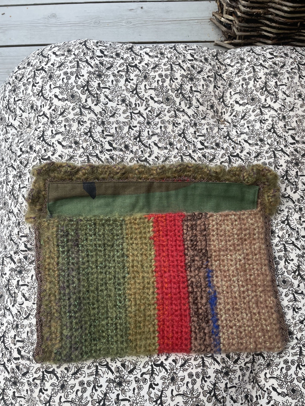 Carolyn – Mac Clutch