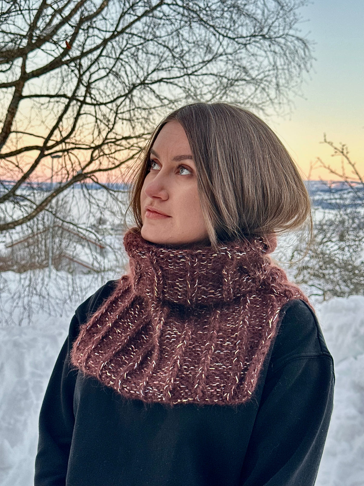 Bohemian knitted cowl in triple mohair with gold – My Vintage Neck from CosyMonday