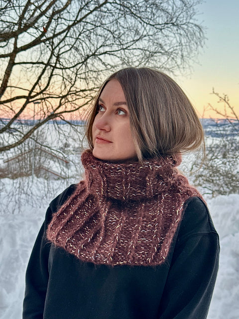 My Vintage Neck – The Neck