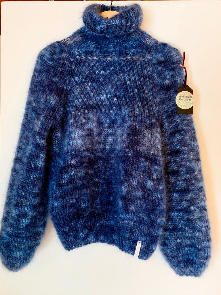 Pink Sky · Arctic Blue Edition – The Sweater