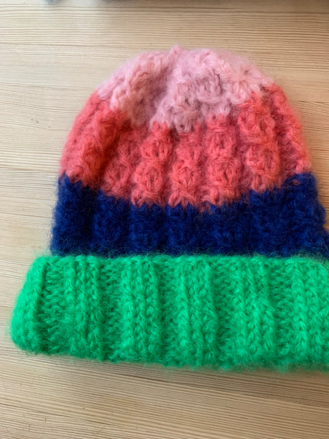 The Snowboarder – The Beanie