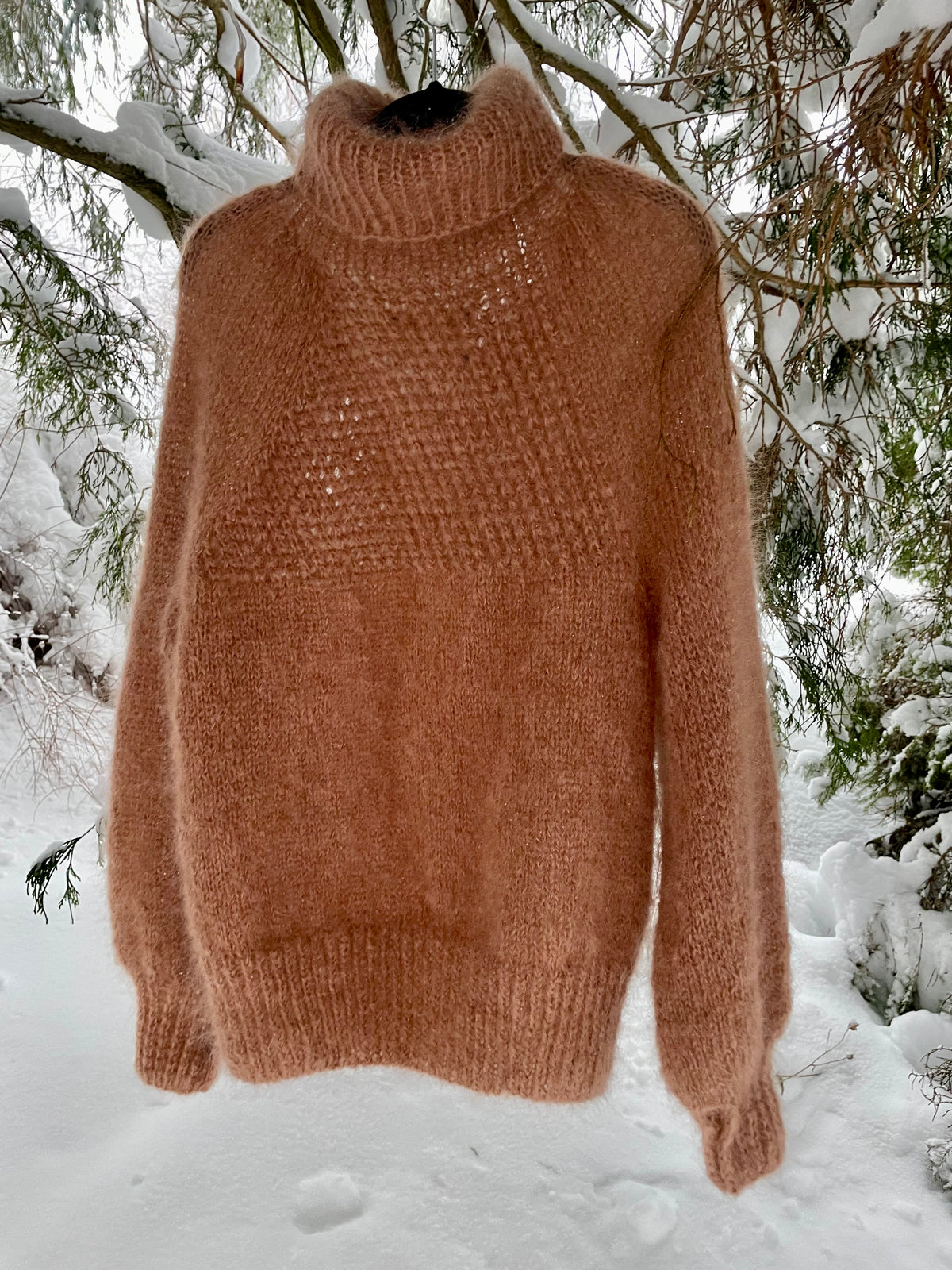 Rose - The Sweater