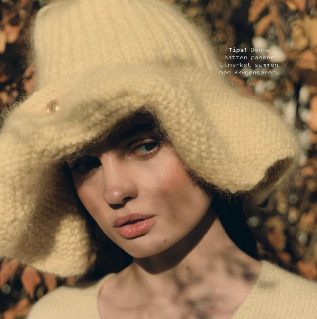 Anastasias Yellow – The Hat