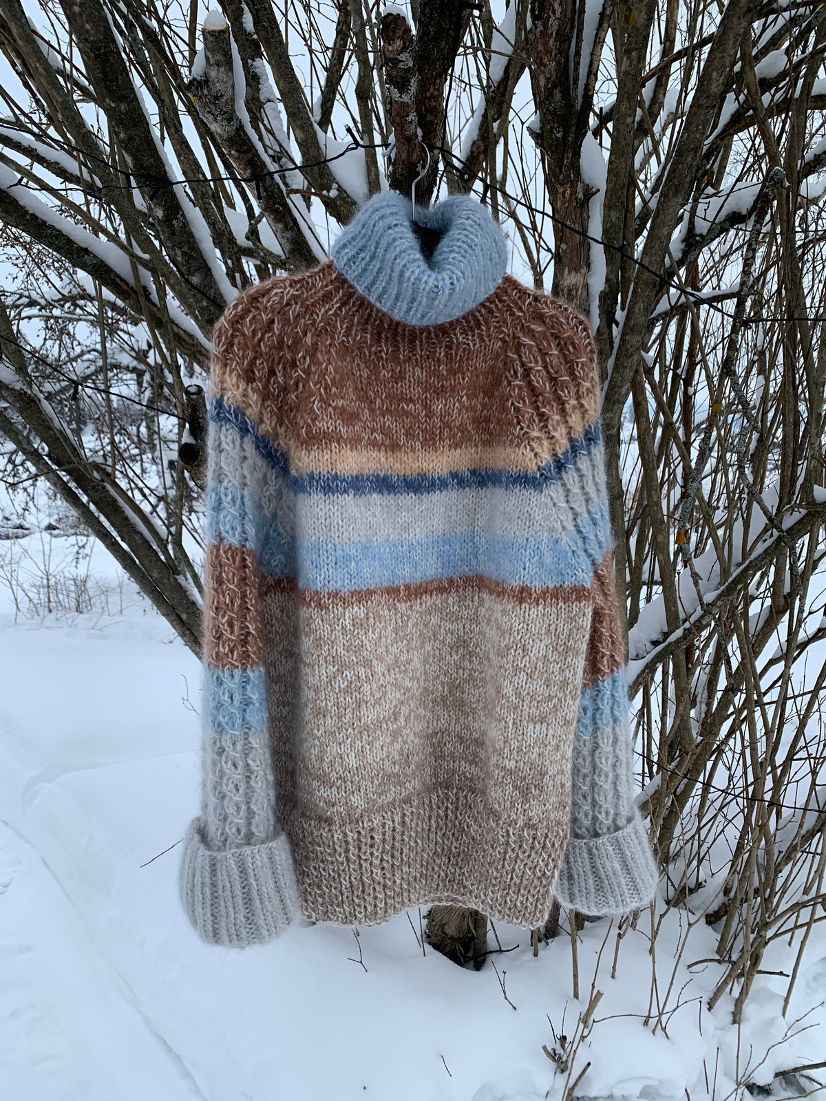 Bjørk - The Sweater