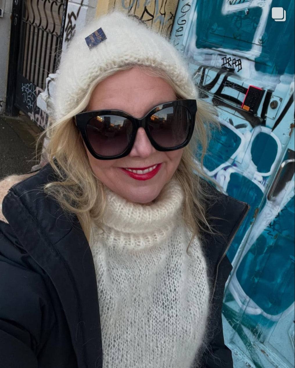 Bohemsk mohairlue i flettestrikk – The Beanie fra CosyMonday