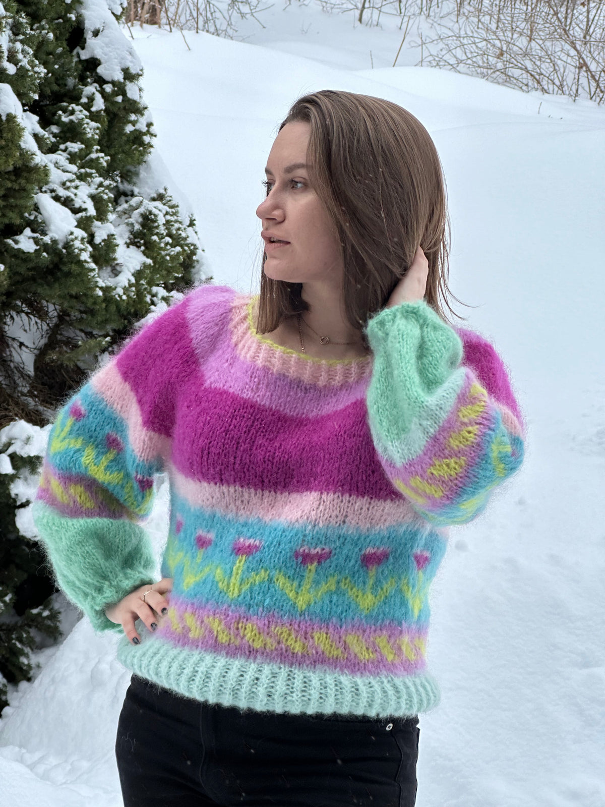 Bohemian Flowers – The Mosaic Sweater (or Hønsestrikk)