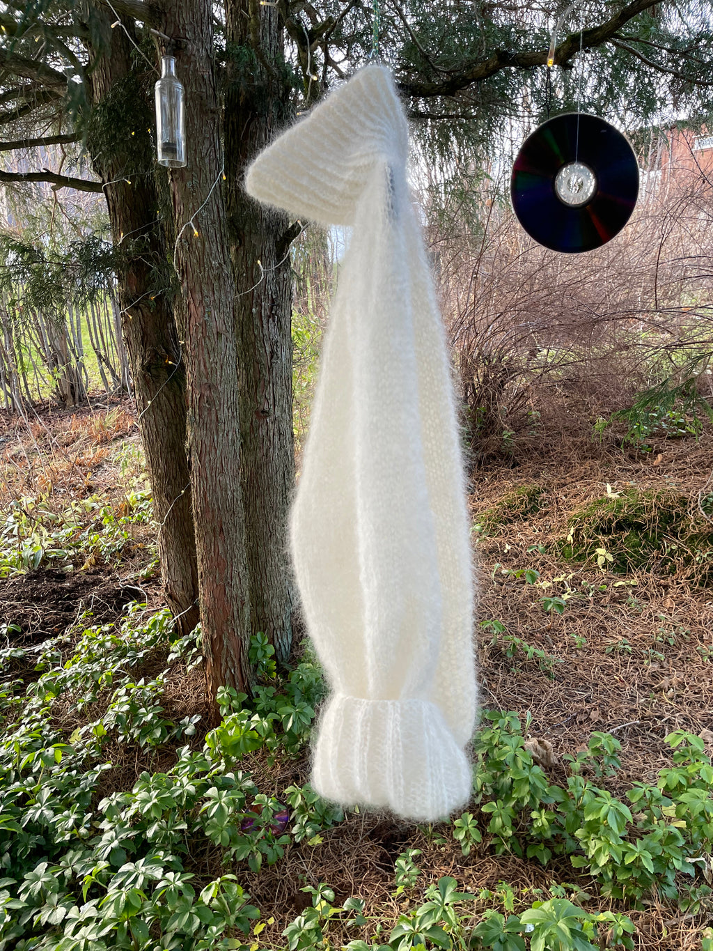 White Lotus, Tusha Edition - The Statement knit