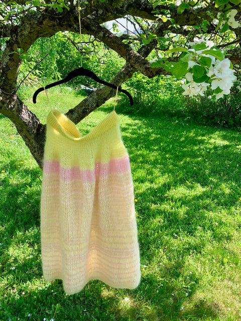 The Sunkissed – The Skirt