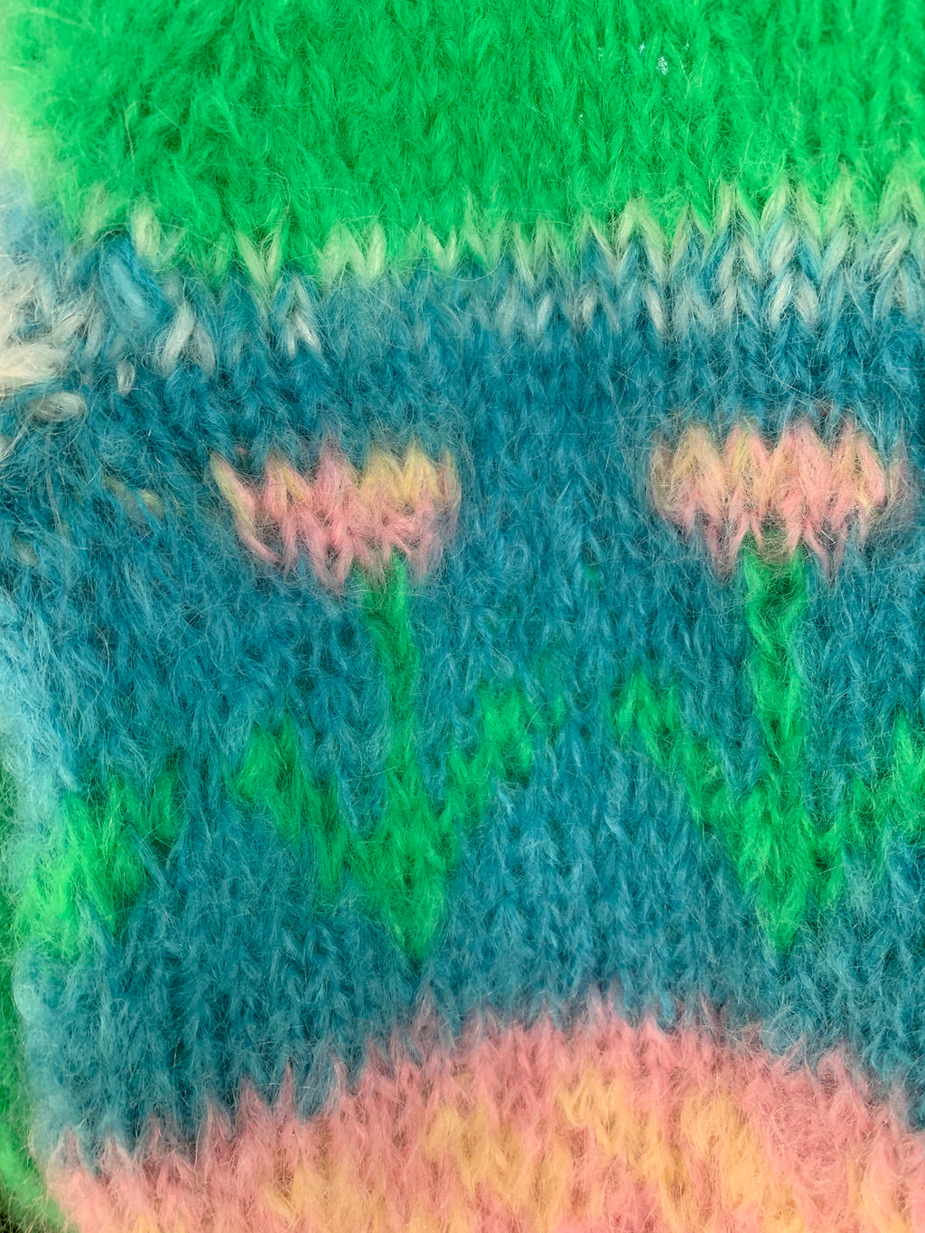 Bohemian Flowers jr. – The Sweater