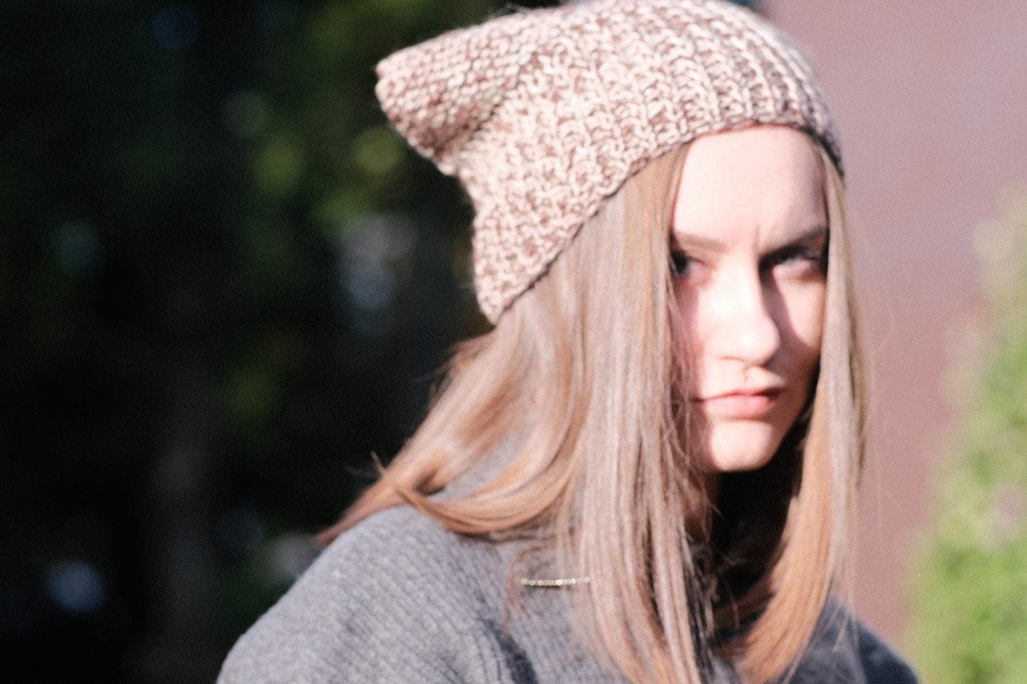 Anna’s Beanie Scarf – strikkeoppskrift på beanieskjerf