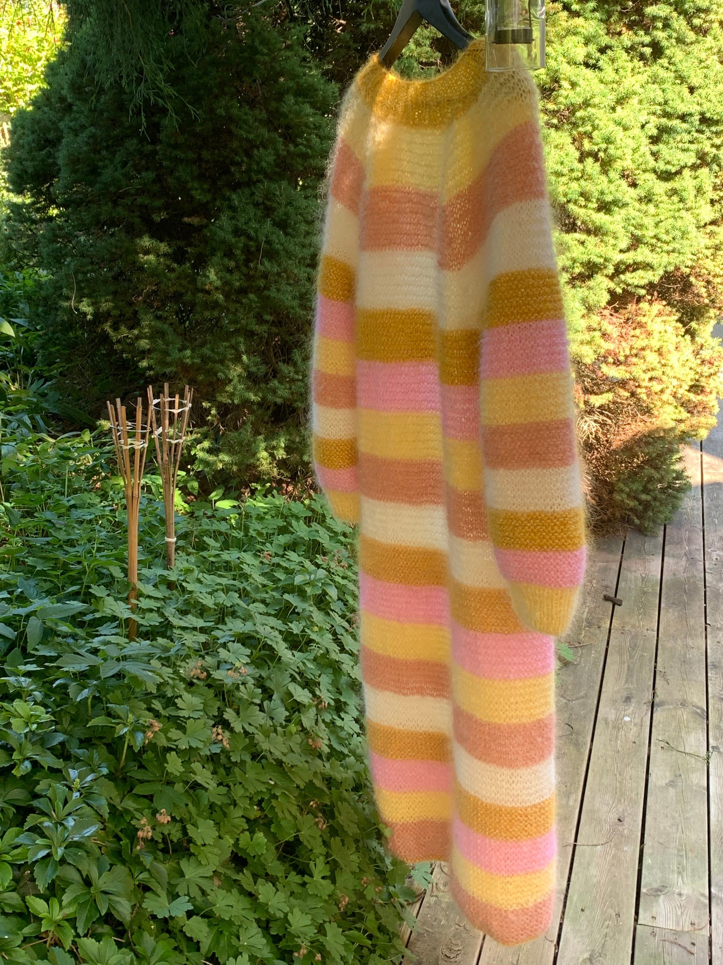 Pink & Yellow - COLORATURA - Strikkeoppskrift