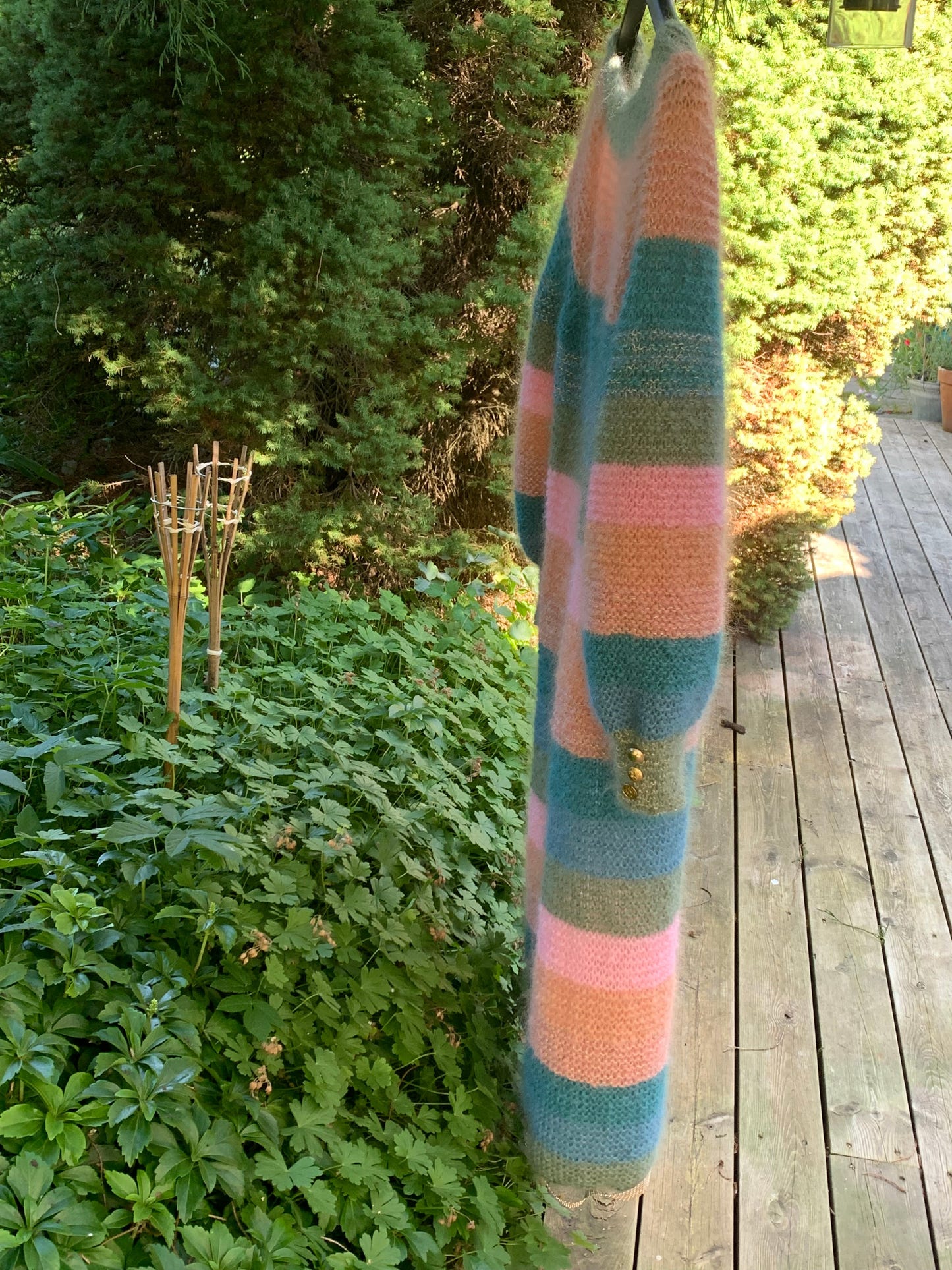 Pink & Green - COLORATURA - Strikkeoppskrift