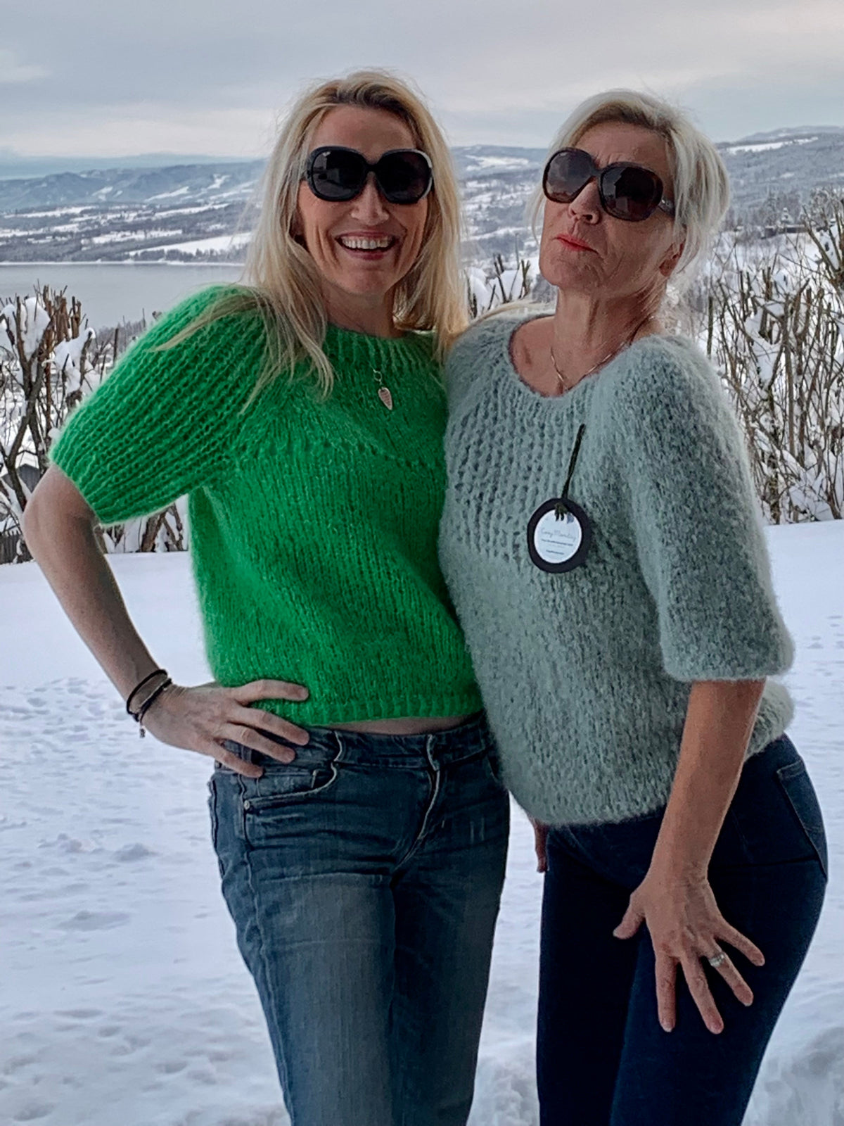 Blue-green sweater in itch-free alpaca with three-quarter puff sleeves, lace pattern and boat neck – Snuggle from CosyMonday