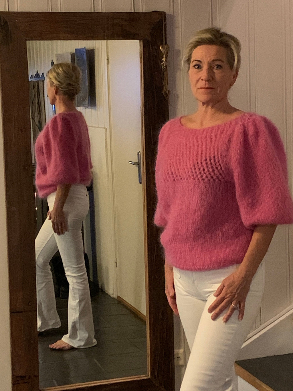 Smellroses - The Sweater