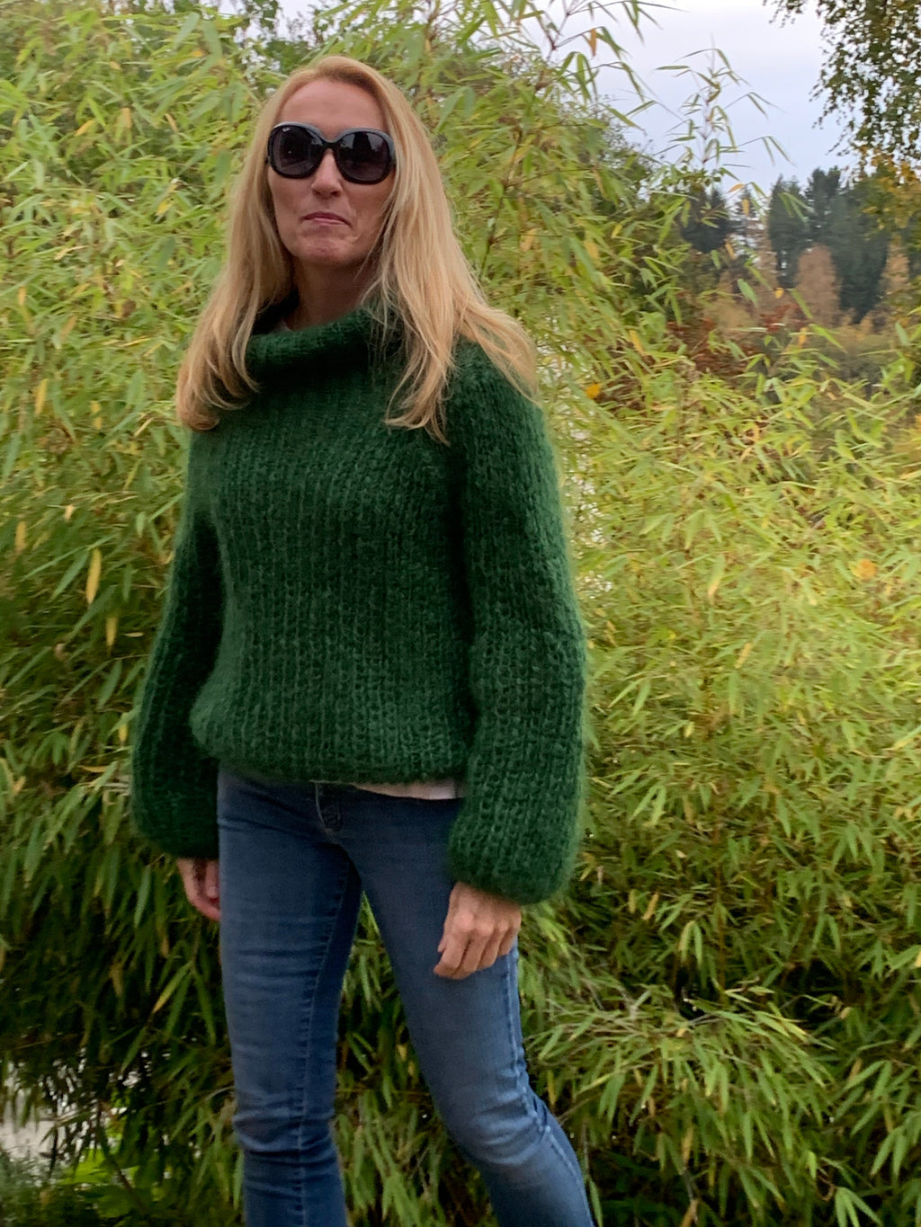 Dark Green Eyes - The Sweater