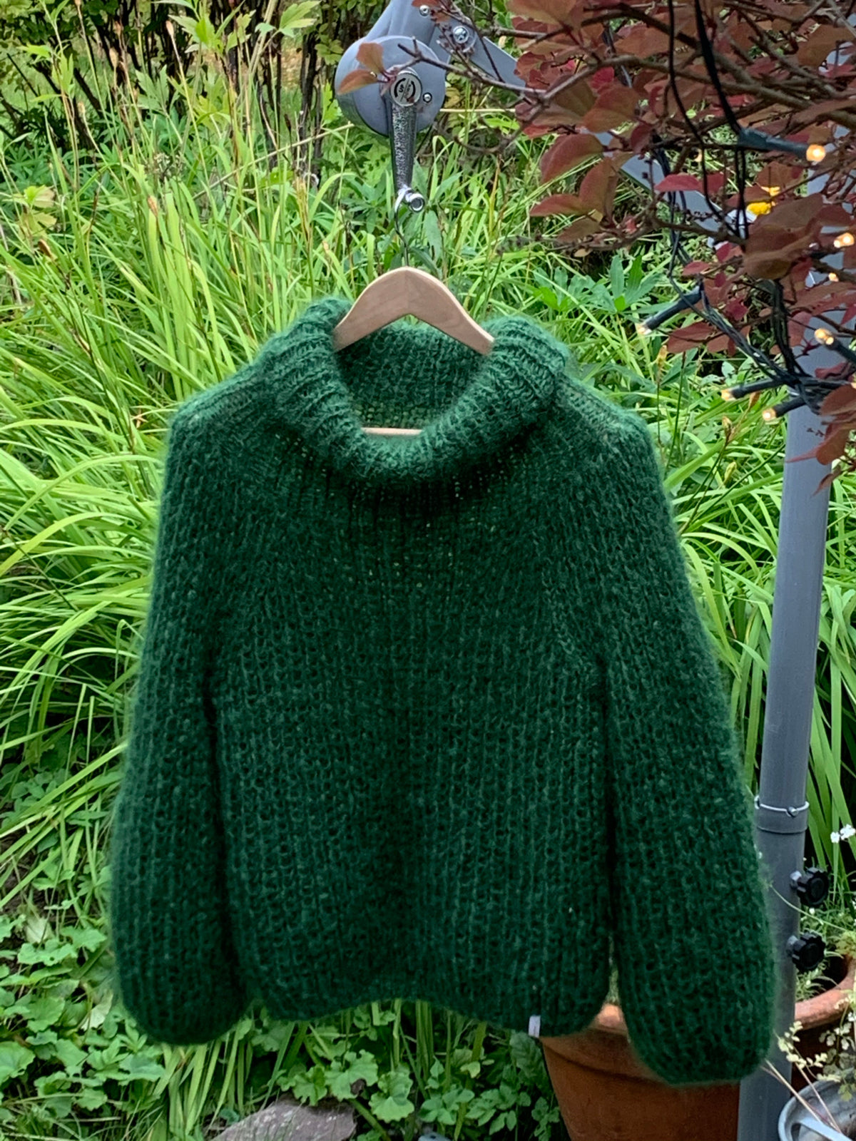 Dark Green Eyes - The Sweater