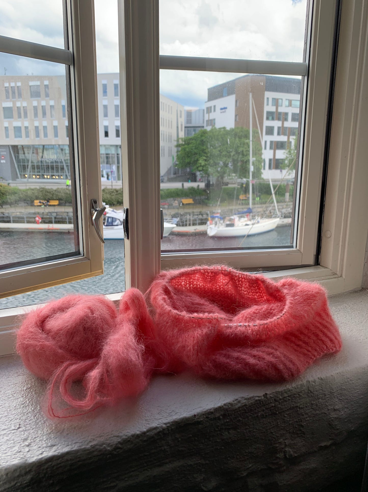 Strawberry - Mylo Xyloto - Knitting pattern