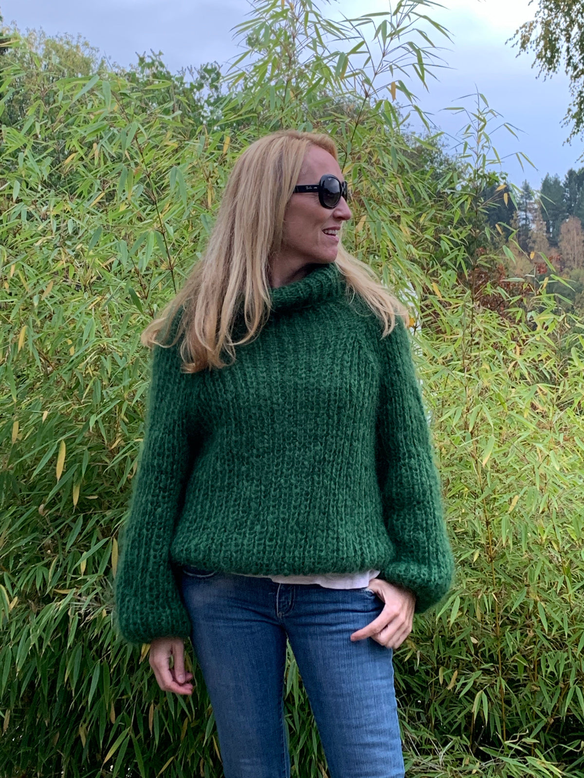 Dark Green Eyes - The Sweater