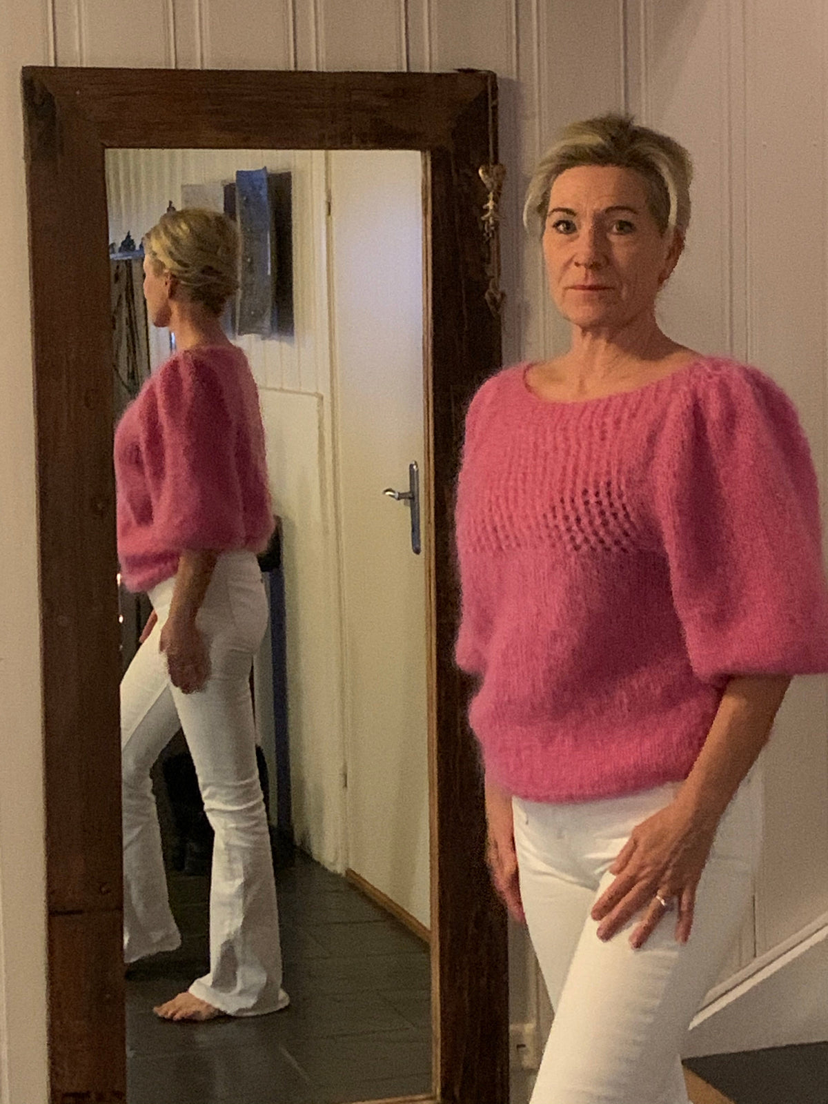 Smellroses - The Sweater