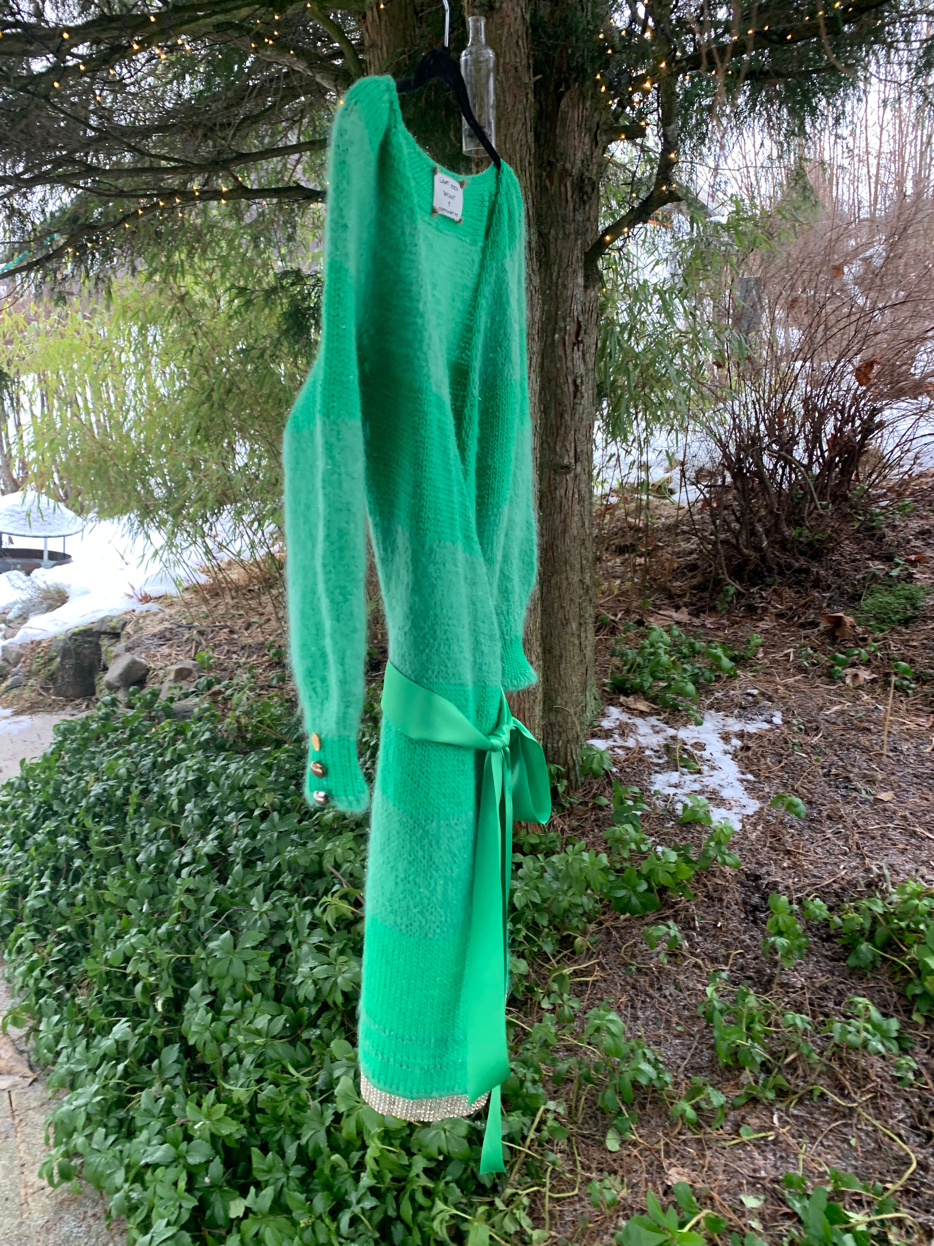 Light Green Daylight – The Dress