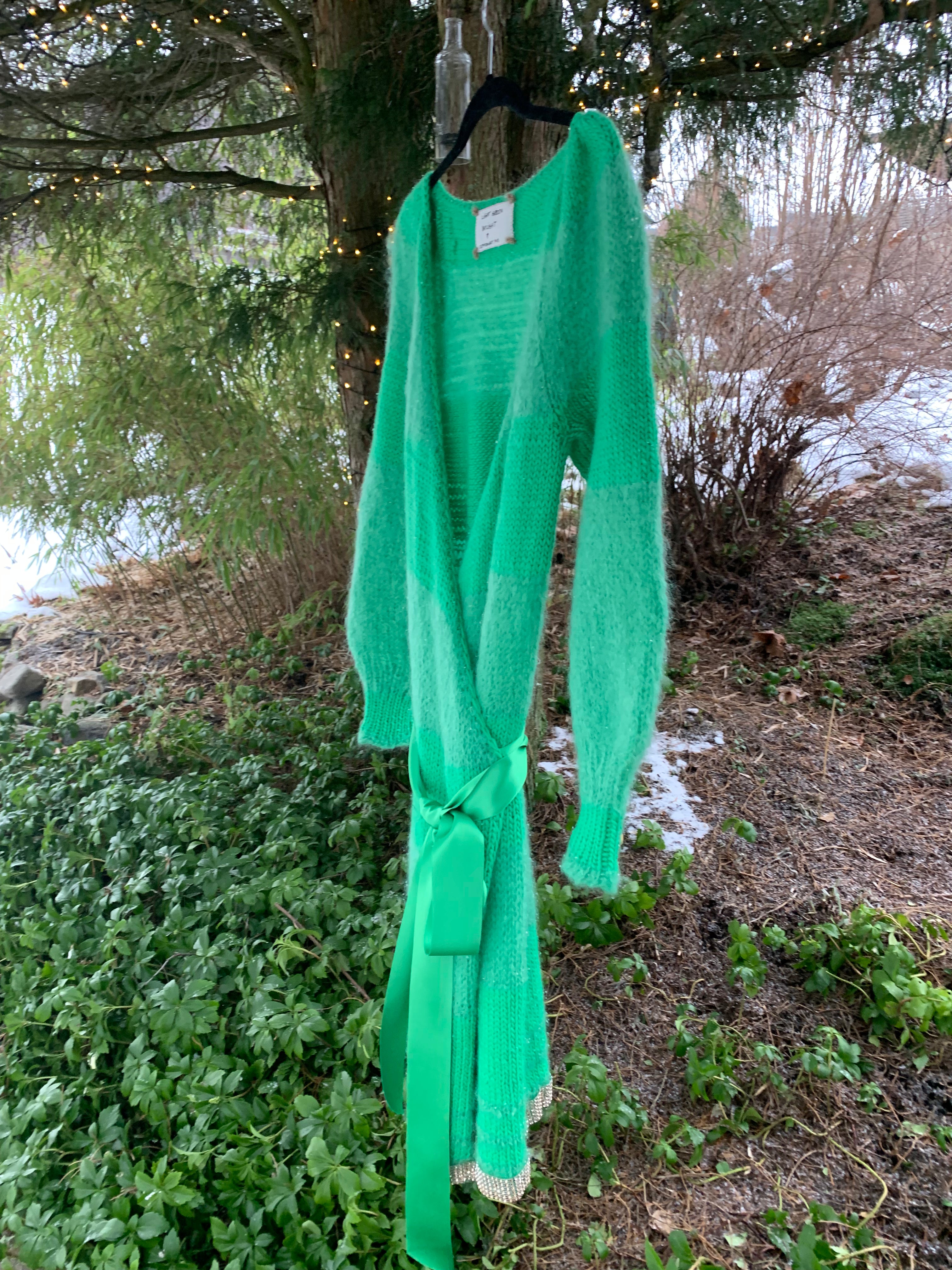 Light Green Daylight – The Dress